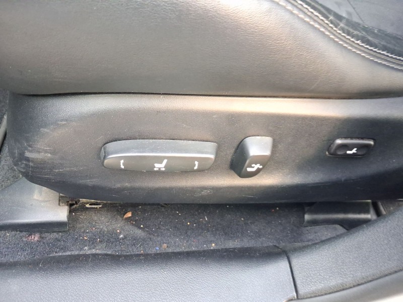 Recambio de asiento delantero izquierdo para lexus is ii (_e2_) 200d (ale20_) referencia OEM IAM   