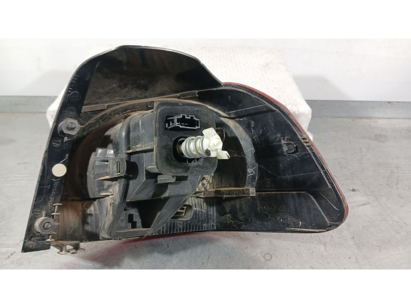Recambio de piloto trasero izquierdo exterior para volkswagen golf vi (5k1) 1.2 tsi referencia OEM IAM 5K0945095E  