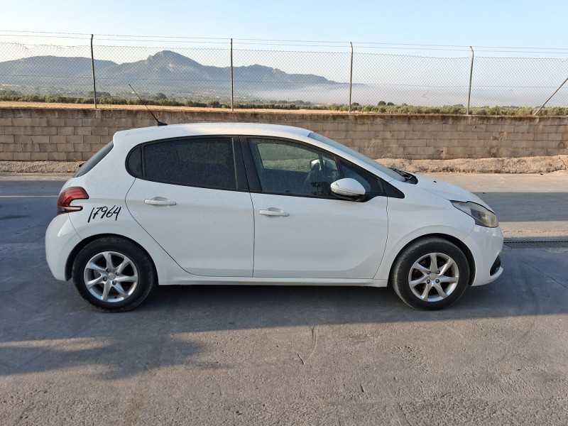 peugeot 208 i (ca_, cc_) del año 2015