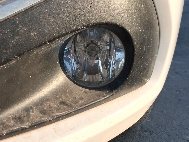 Recambio de faro antiniebla izquierdo para peugeot 208 i (ca_, cc_) 1.2 vti 82 referencia OEM IAM 9675450980  