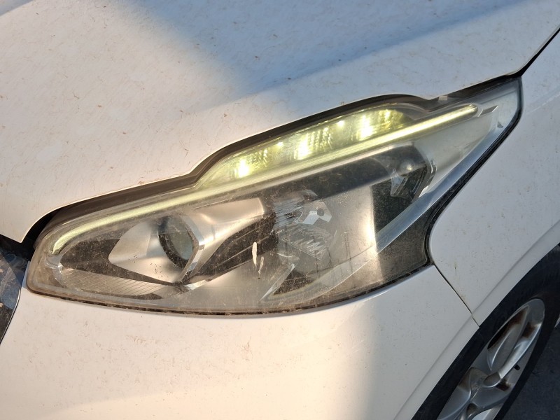 Recambio de faro izquierdo para peugeot 208 i (ca_, cc_) 1.2 vti 82 referencia OEM IAM 1685352680 PULIR 