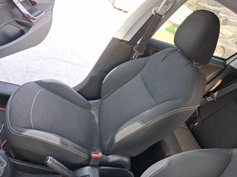 Recambio de asiento delantero derecho para peugeot 208 i (ca_, cc_) 1.2 vti 82 referencia OEM IAM   