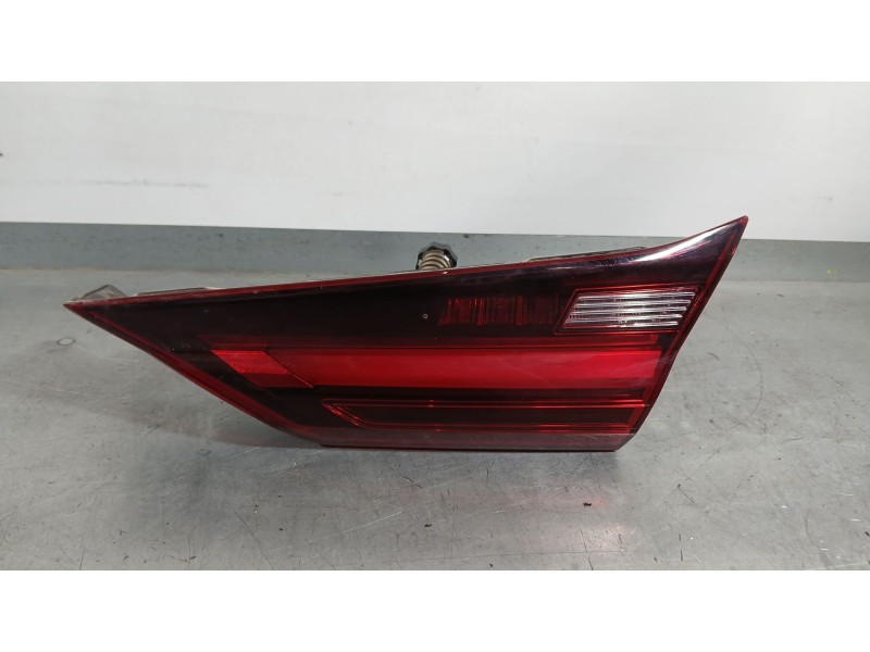 Recambio de piloto trasero derecho interior para bmw serie 1 lim. (f40) 118d referencia OEM IAM 63217450652  