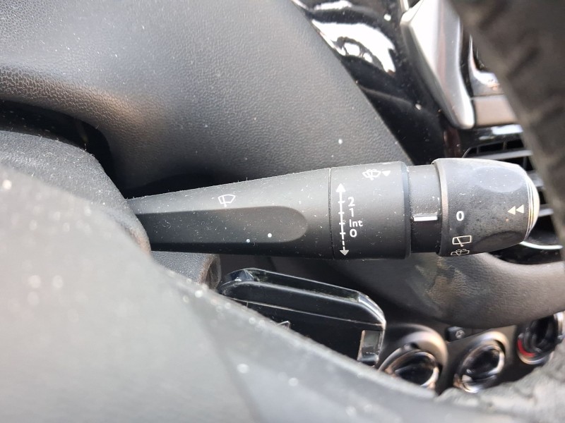 Recambio de mando luces y limpia para peugeot 208 i (ca_, cc_) 1.2 vti 82 referencia OEM IAM 98081767ZD  
