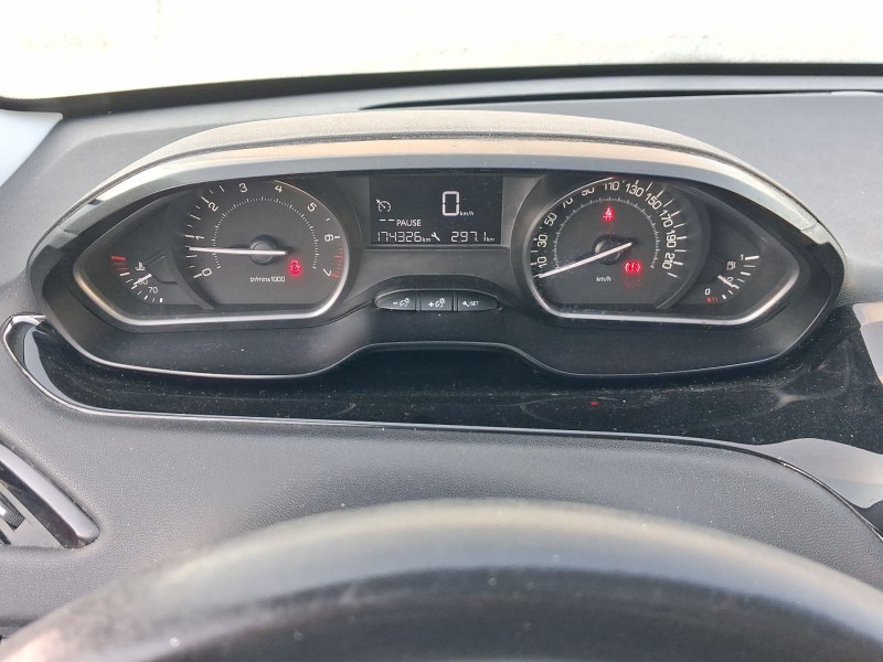 Recambio de cuadro instrumentos para peugeot 208 i (ca_, cc_) 1.2 vti 82 referencia OEM IAM 9825986180  