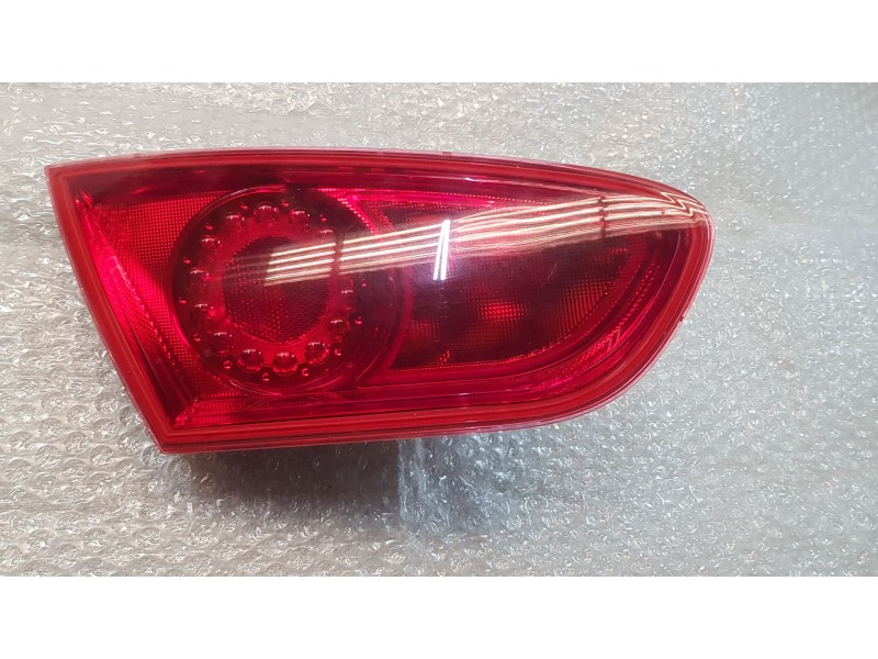 Recambio de piloto trasero izquierdo interior para seat leon (1p1) 1.6 tdi referencia OEM IAM 1P0945093F  