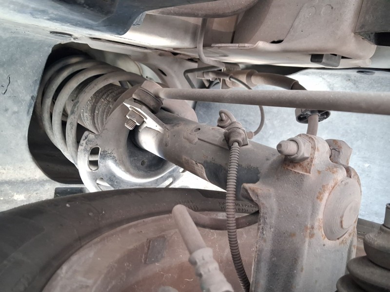 Recambio de amortiguador delantero derecho para peugeot 208 i (ca_, cc_) 1.2 vti 82 referencia OEM IAM 9804831280  