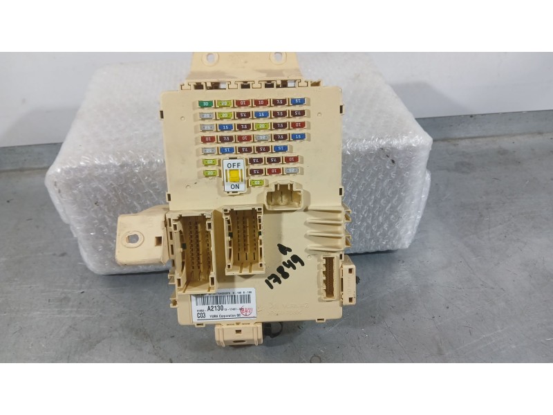 Recambio de caja reles / fusibles para kia cee´d sportswagon (jd) 1.6 crdi 136 referencia OEM IAM   