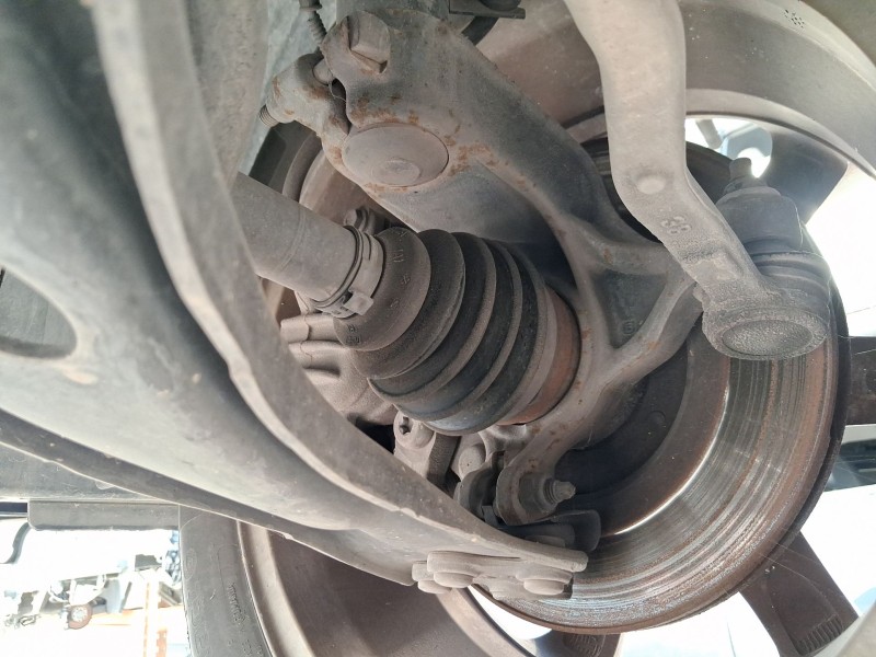 Recambio de mangueta delantera derecha para peugeot 208 i (ca_, cc_) 1.2 vti 82 referencia OEM IAM 1607557580  