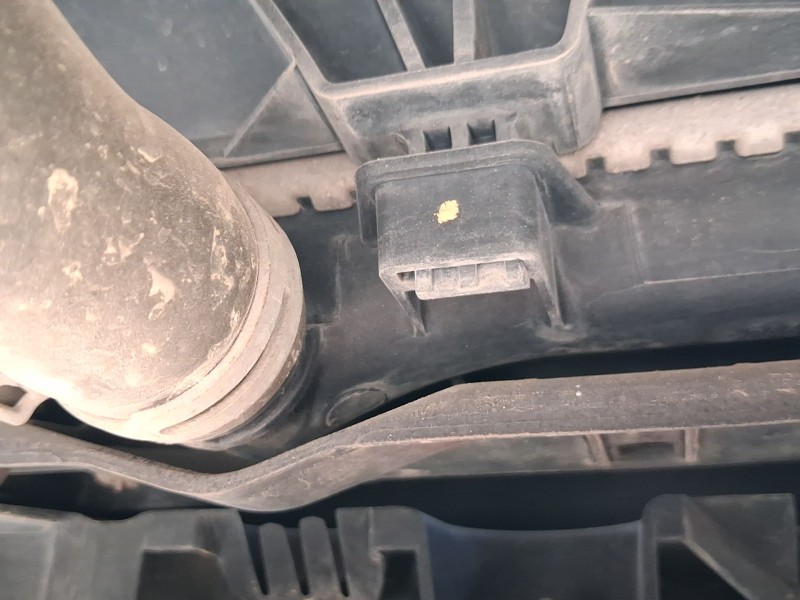 Recambio de radiador agua para peugeot 208 i (ca_, cc_) 1.2 vti 82 referencia OEM IAM 1330Q5  