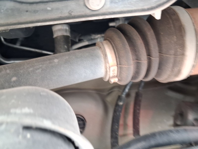 Recambio de transmision delantera derecha para peugeot 208 i (ca_, cc_) 1.2 vti 82 referencia OEM IAM 9803959680  