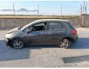 toyota auris (_e15_) del año 2009