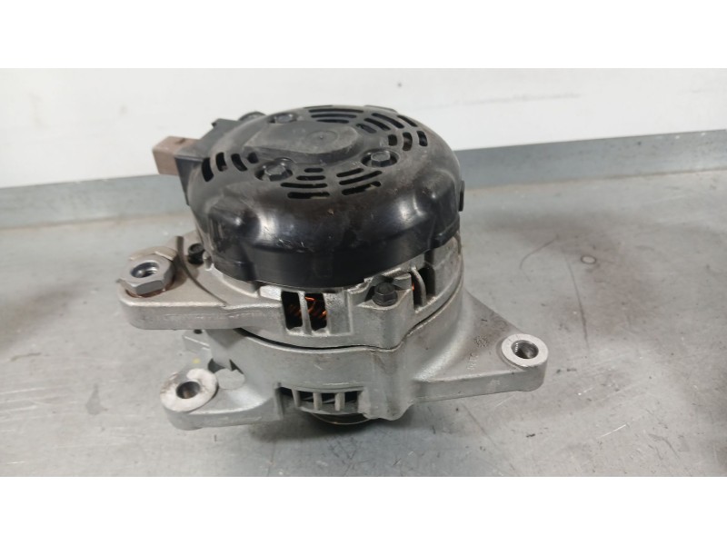 Recambio de alternador para kia cee´d sportswagon (jd) 1.6 crdi 136 referencia OEM IAM 373002A750  