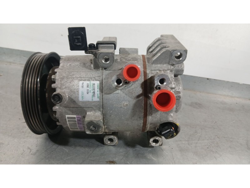Recambio de compresor aire acondicionado para kia cee´d sportswagon (jd) 1.6 crdi 136 referencia OEM IAM 97701A6701  