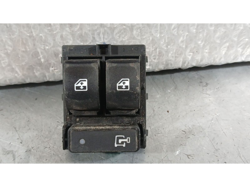 Recambio de mando elevalunas delantero izquierdo para fiat doblo cargo (263_) 1.3 d multijet referencia OEM IAM 735498684  