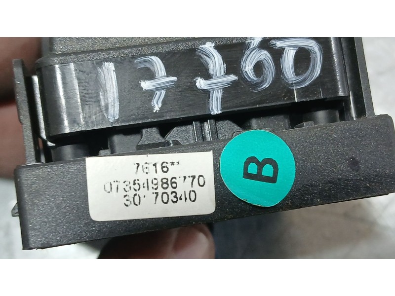 Recambio de mando elevalunas delantero izquierdo para fiat doblo cargo (263_) 1.3 d multijet referencia OEM IAM 735498684  