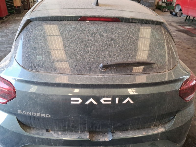 Recambio de porton trasero para dacia sandero iii 1.0 tce 90 referencia OEM IAM 901007604R  