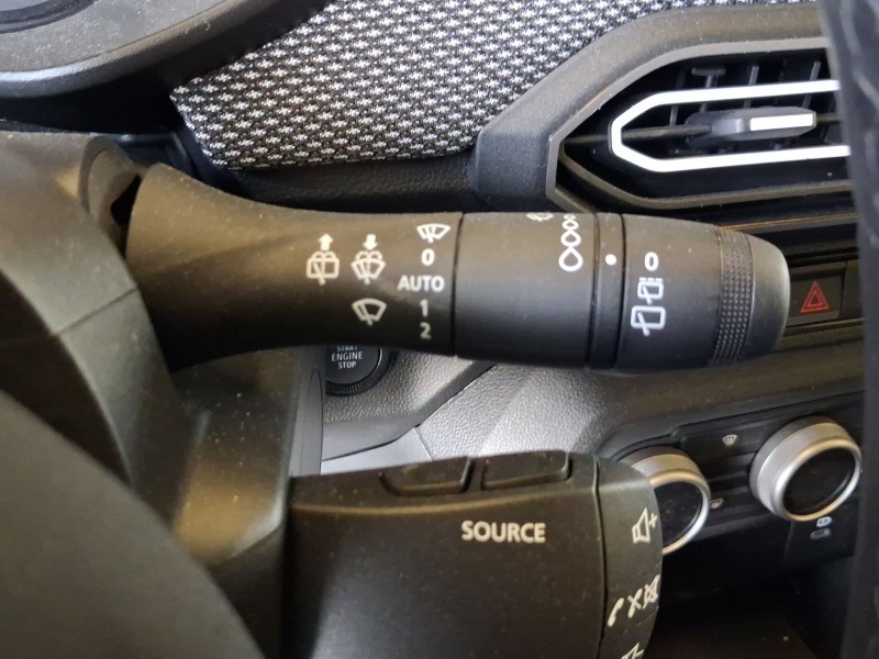 Recambio de mando multifuncion para dacia sandero iii 1.0 tce 90 referencia OEM IAM   