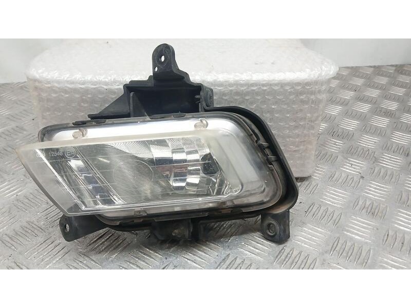 Recambio de faro antiniebla izquierdo para kia cee´d active referencia OEM IAM 922011H070  