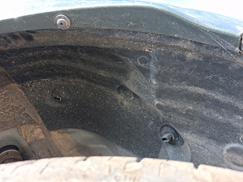 Recambio de plastico pase rueda tras. izq. para dacia sandero iii 1.0 tce 90 referencia OEM IAM 767495315R  