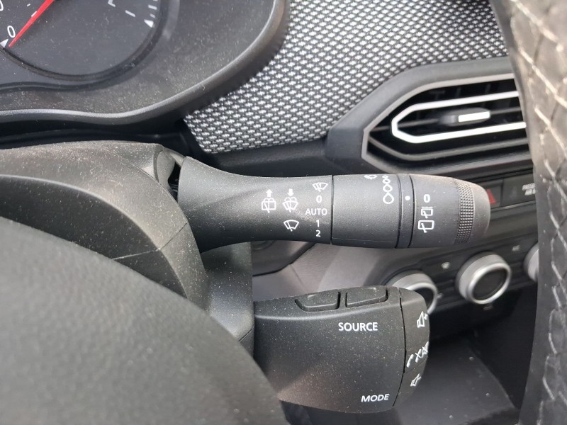Recambio de mando luces y limpia para dacia sandero iii 1.0 tce 90 referencia OEM IAM 255670975R  