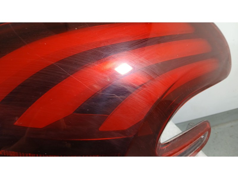 Recambio de piloto trasero derecho para peugeot 208 i (ca_, cc_) 1.2 vti 82 referencia OEM IAM 9825601180  