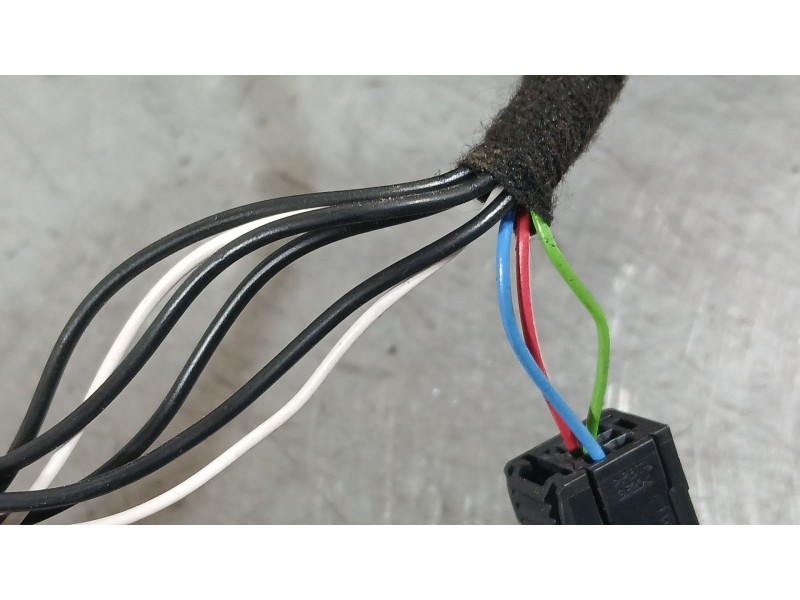 Recambio de retrovisor derecho para peugeot 208 i (ca_, cc_) 1.2 vti 82 referencia OEM IAM 1611240380  