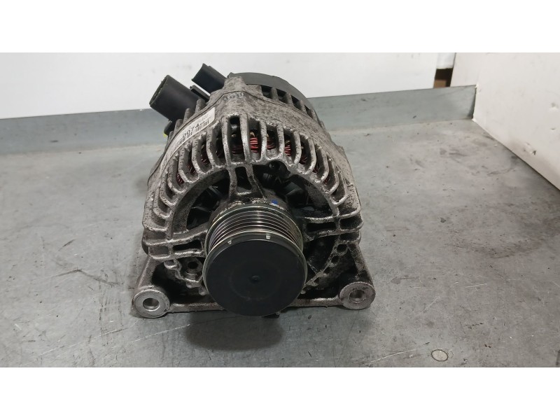 Recambio de alternador para peugeot 208 i (ca_, cc_) 1.2 vti 82 referencia OEM IAM 9806007480  