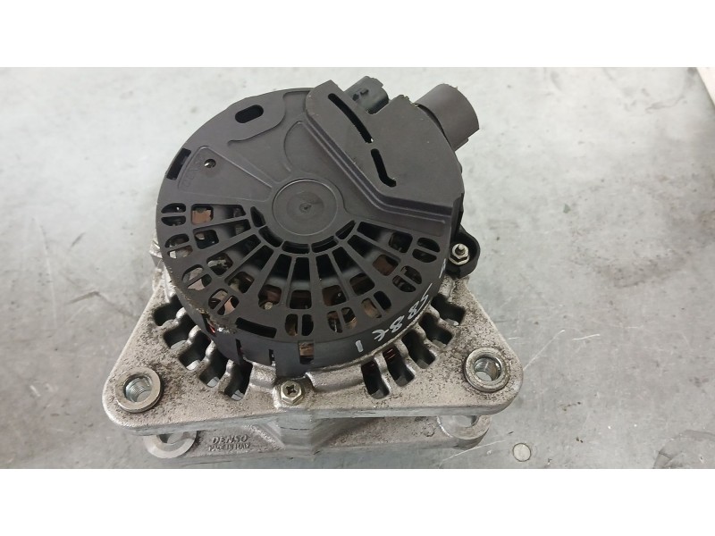 Recambio de alternador para peugeot 208 i (ca_, cc_) 1.2 vti 82 referencia OEM IAM 9806007480  