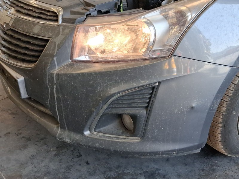 Recambio de paragolpes delantero para chevrolet cruze (j300) 2.0 cdi referencia OEM IAM 95297065 TOCADO 