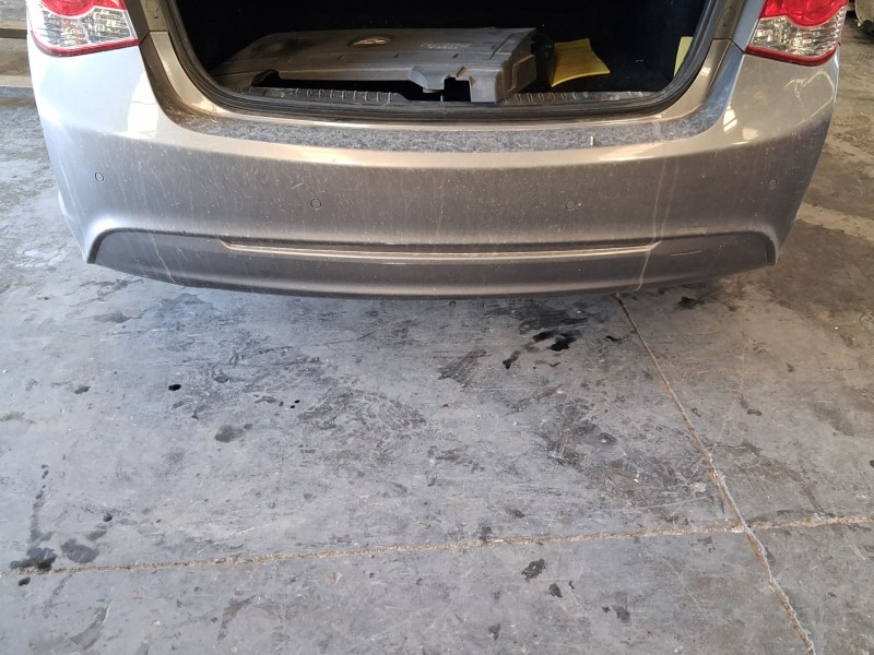 Recambio de paragolpes trasero para chevrolet cruze (j300) 2.0 cdi referencia OEM IAM 95415816 TOCADO 