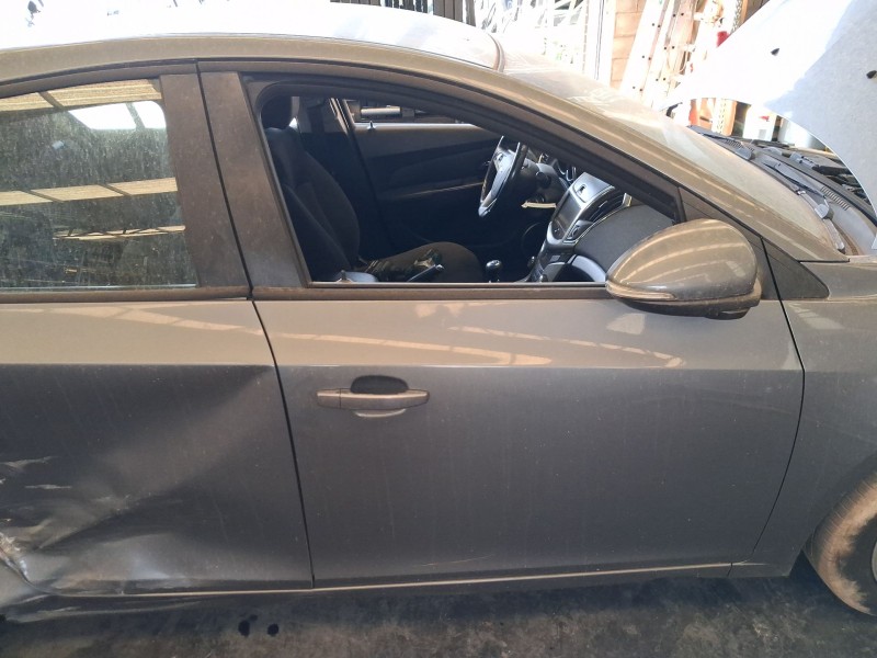 Recambio de puerta delantera derecha para chevrolet cruze (j300) 2.0 cdi referencia OEM IAM 95987758  
