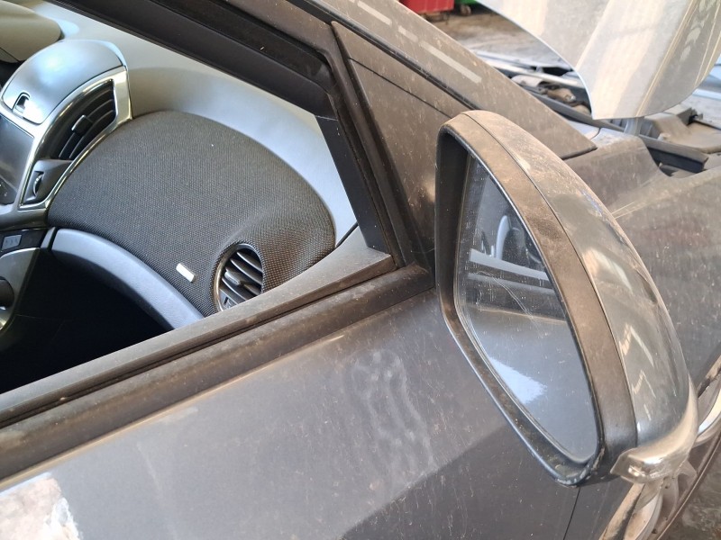 Recambio de retrovisor derecho para chevrolet cruze (j300) 2.0 cdi referencia OEM IAM 42456937 ELÉCTRICO 