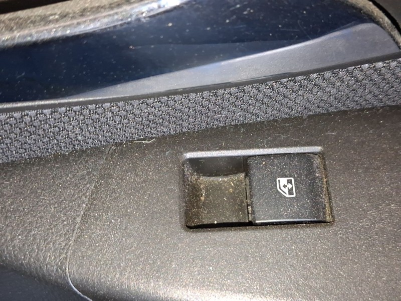 Recambio de mando elevalunas trasero derecho para chevrolet cruze (j300) 2.0 cdi referencia OEM IAM 20933566  