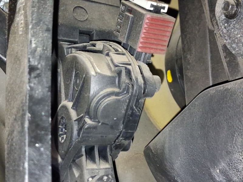Recambio de potenciometro pedal para chevrolet cruze (j300) 2.0 cdi referencia OEM IAM 13252702  