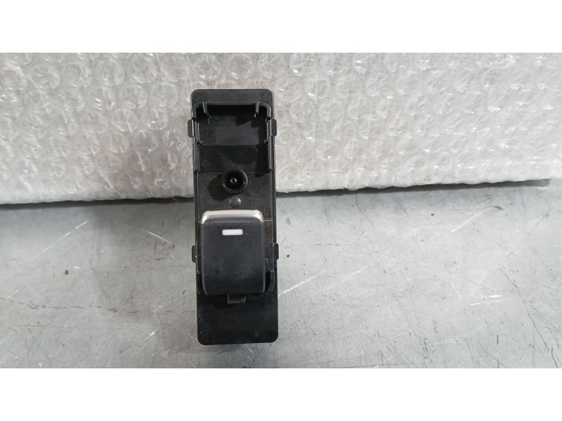 Recambio de mando elevalunas delantero derecho para mazda 6 station wagon (gj, gl) 2.5 referencia OEM IAM GKL166370B  