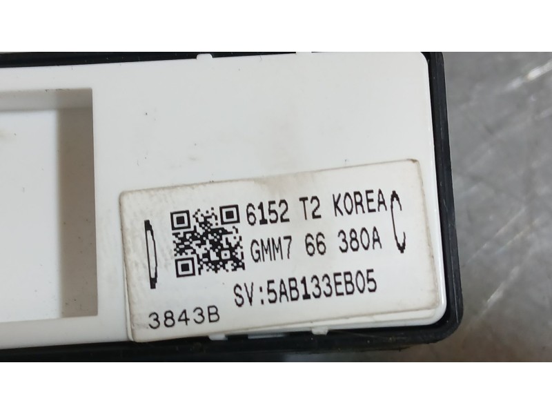 Recambio de mando elevalunas trasero izquierdo para mazda 6 station wagon (gj, gl) 2.5 referencia OEM IAM GMM766380B  