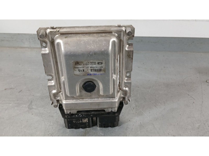 Recambio de centralita motor uce para kia rio iv (yb, sc, fb) 1.25 referencia OEM IAM 3911703415  