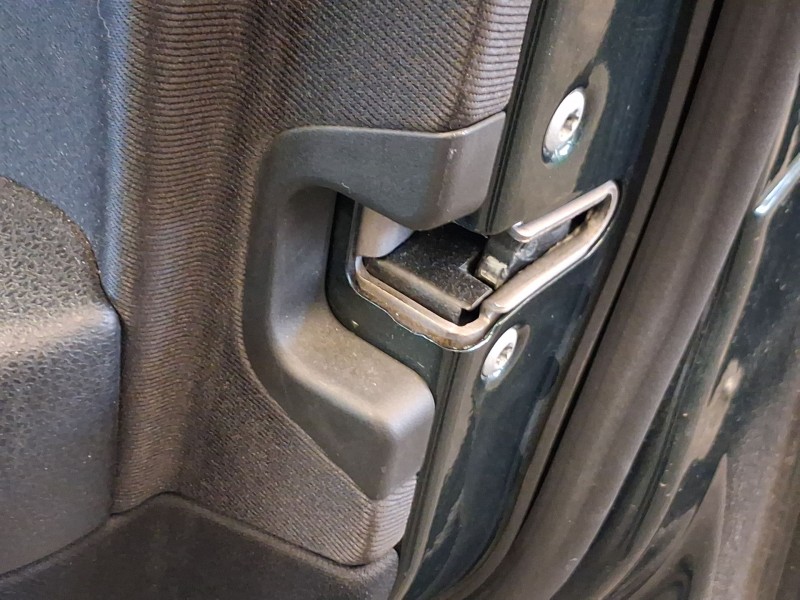Recambio de cerradura puerta delantera derecha para mercedes-benz clase c (w204) c 220 cdi (204.008) referencia OEM IAM A2047201