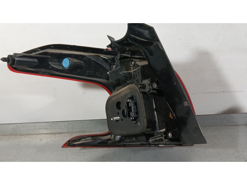 Recambio de piloto trasero derecho exterior para peugeot 2008 i (cu_) 1.2 thp 110 / puretech 110 referencia OEM IAM 9826730380  