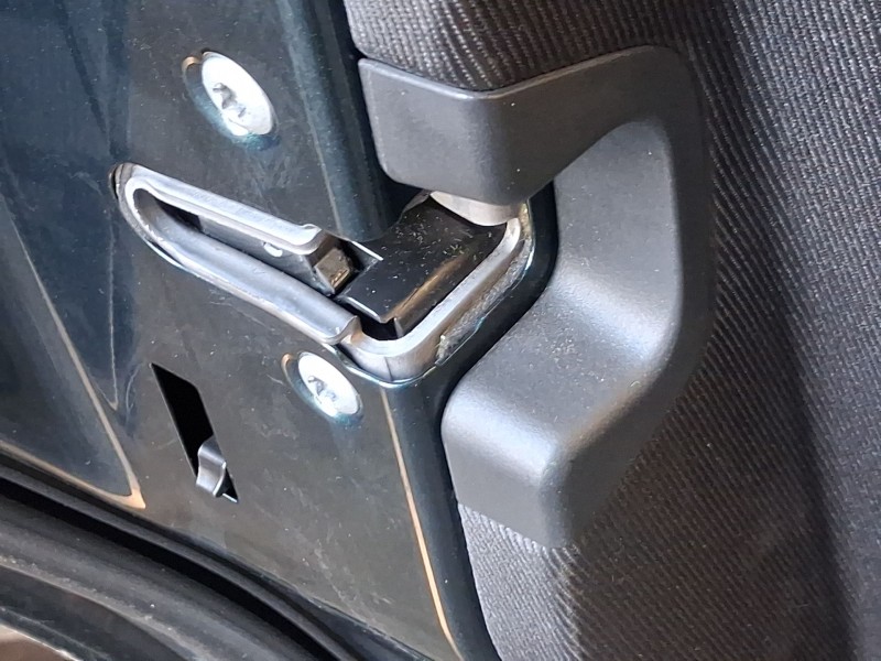 Recambio de cerradura puerta trasera izquierda para mercedes-benz clase c (w204) c 220 cdi (204.008) referencia OEM IAM A2047302