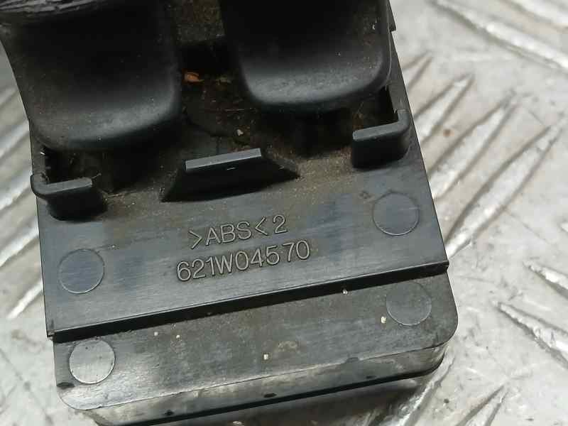 Recambio de mando elevalunas delantero izquierdo para hyundai accent (lc) gl 5p referencia OEM IAM 621W04570  