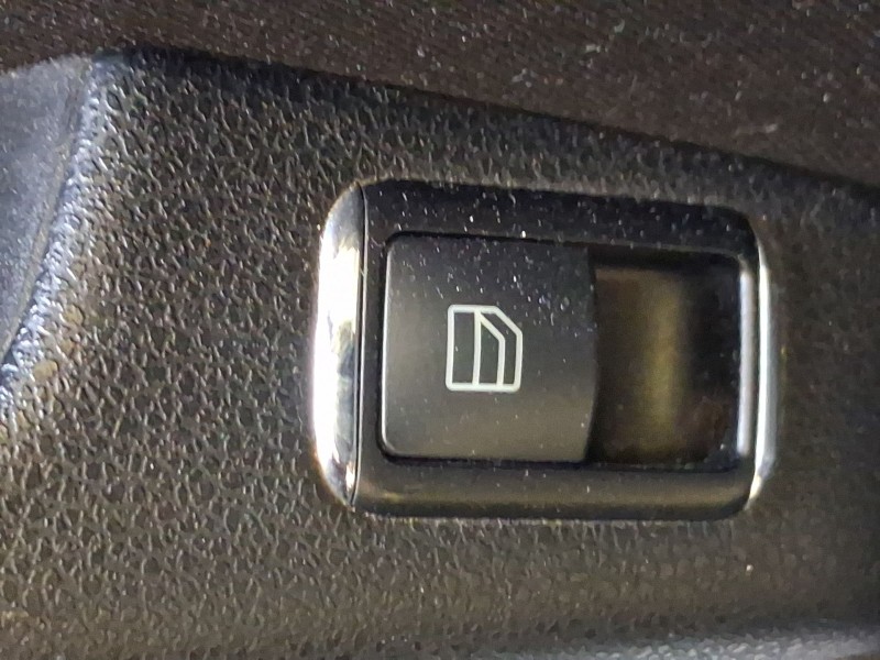Recambio de mando elevalunas trasero izquierdo para mercedes-benz clase c (w204) c 220 cdi (204.008) referencia OEM IAM A2049058
