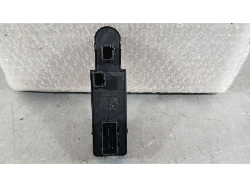 Recambio de mando elevalunas delantero izquierdo para peugeot 2008 i (cu_) 1.2 thp 110 / puretech 110 referencia OEM IAM 9674962