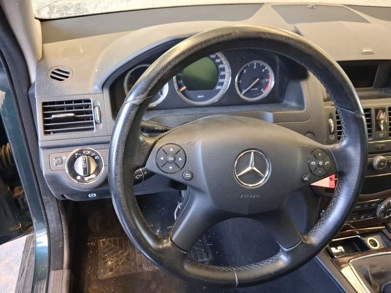 Recambio de volante para mercedes-benz clase c (w204) c 220 cdi (204.008) referencia OEM IAM A20446003039E84  