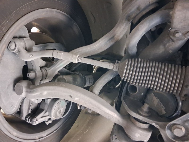 Recambio de brazo suspension inferior delantero derecho para mercedes-benz clase c (w204) c 220 cdi (204.008) referencia OEM IAM