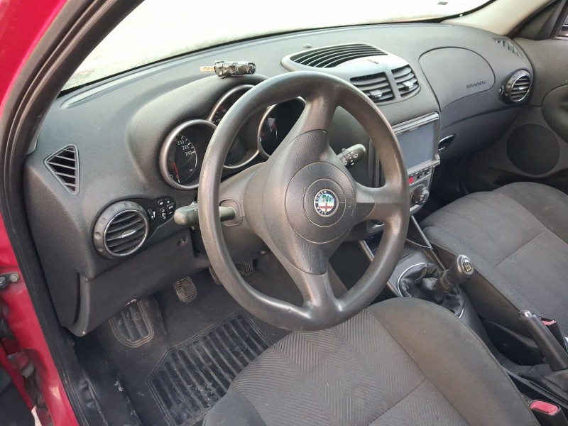 alfa romeo 147 (937_) del año 2002