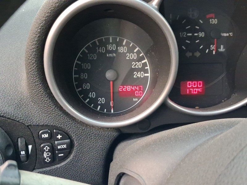 alfa romeo 147 (937_) del año 2002
