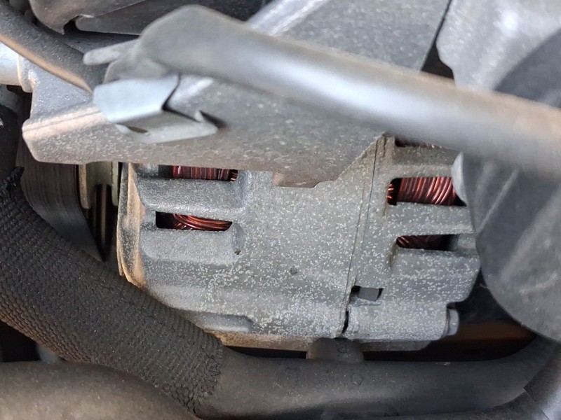 Recambio de alternador para volkswagen tiguan (5n_) 2.0 tdi referencia OEM IAM 03L903023  