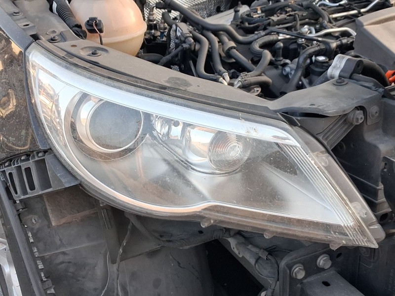 Recambio de faro derecho para volkswagen tiguan (5n_) 2.0 tdi referencia OEM IAM 5N1941040R  